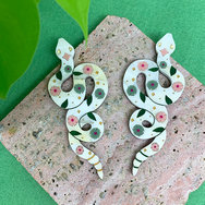 FLORAL RATTLESNAKE SNOW ACRYLIC STATEMENT STUD EARRINGS