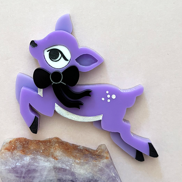 DARLING DAISY DEER PURPLE ACRYLIC BROOCH