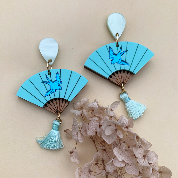 FANNING FRANCINE ACRYIC EARRINGS