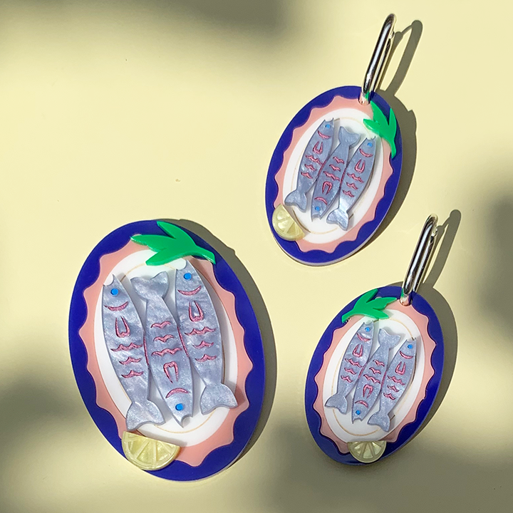 FISHLASS CATCH NAVY ACRYLIC EARRINGS