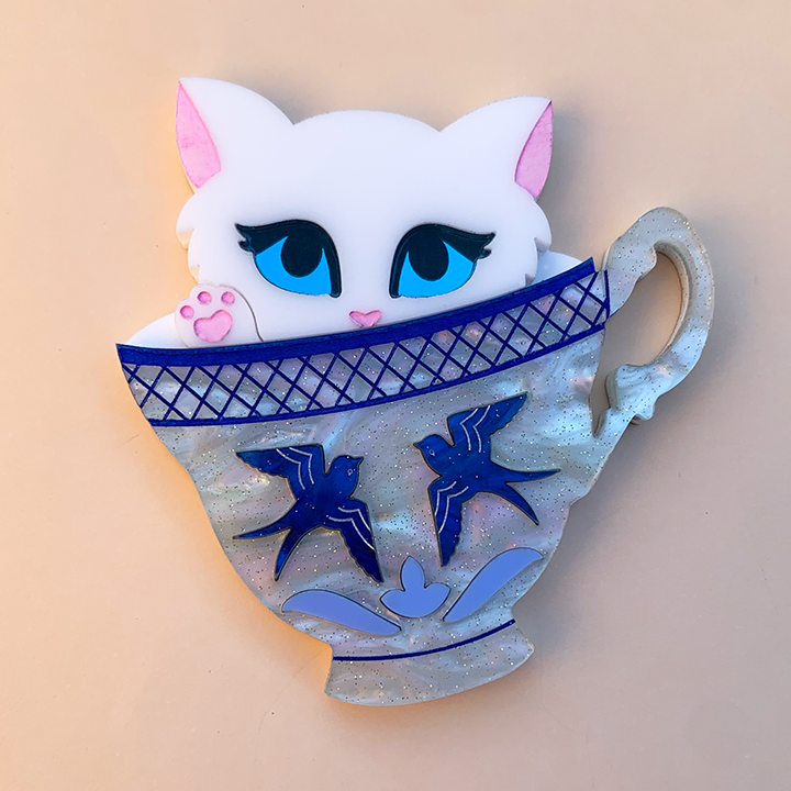 KITTEN CUP COLETTE ACRYLIC BROOCH