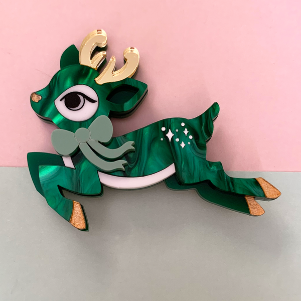 DARLING DORIS DOE GREEN ACRYLIC BROOCH