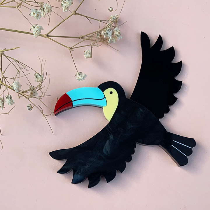 TOUCAN TANGO ACRYLIC BROOCH