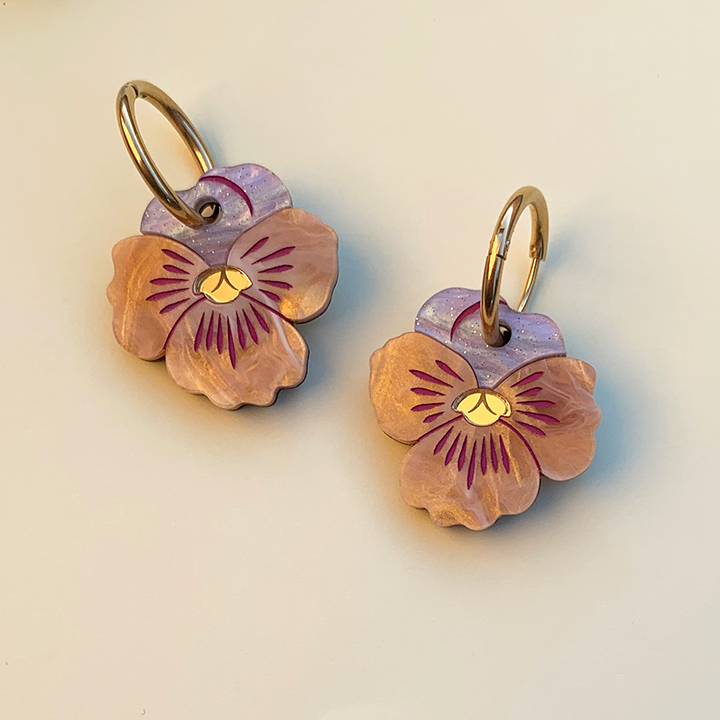 VIOLA HOOP SUNSET ACRYLIC EARRINGS