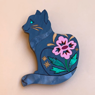 KITTY WILLOW BLACK ACRYLIC BROOCH