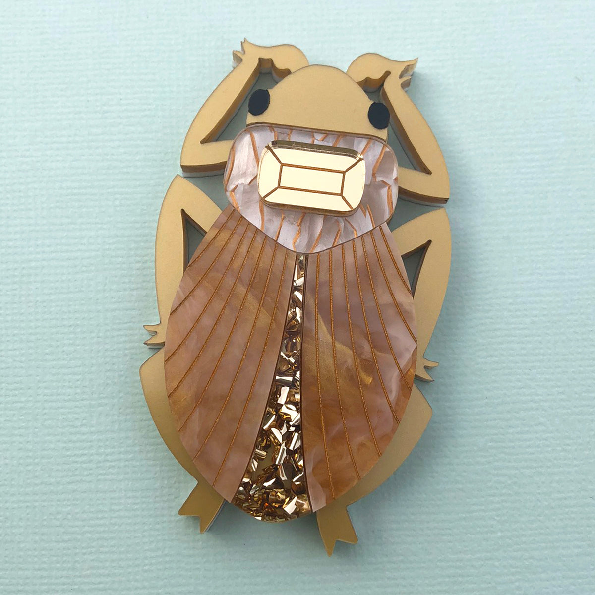 AMBER GLAMOUR BUG ACRYLIC BROOCH