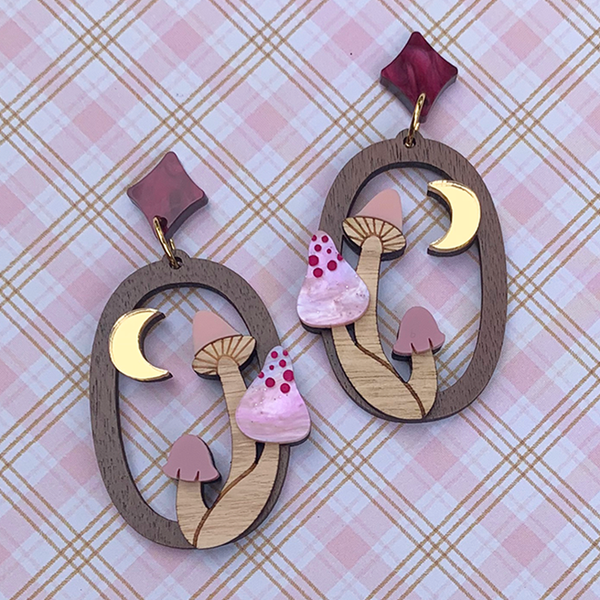 **SECONDS** MIDNIGHT FAIRY DELL EARRINGS PINK