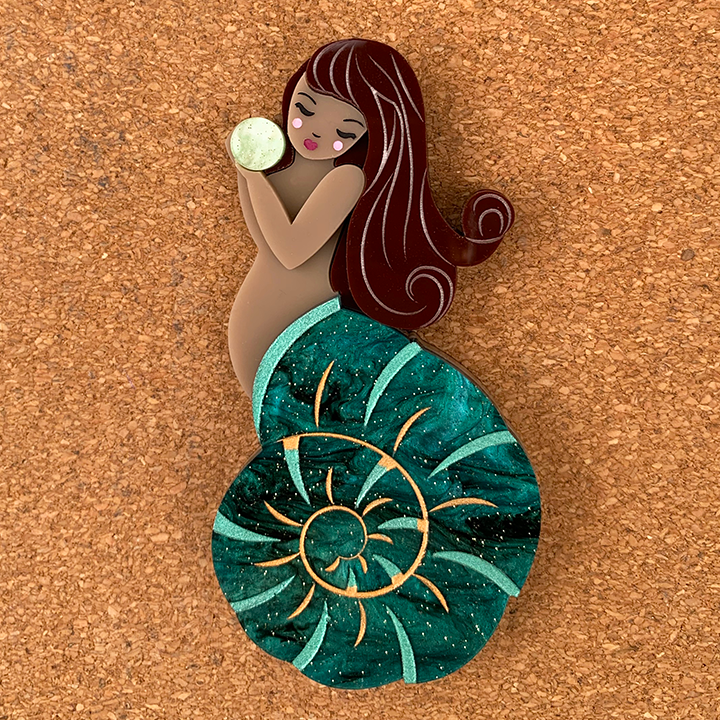 SELKIE SHELL MAIDEN BROOCH DEEP